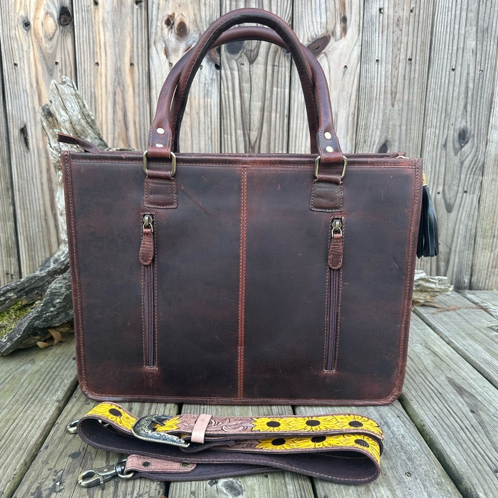 🌻LAST ONE! TOOLED LEATHER COWHIDE SUNFLOWER LAPTOP BAG PURSE w/ BELT STRAP🌻 - Picture 4 of 12